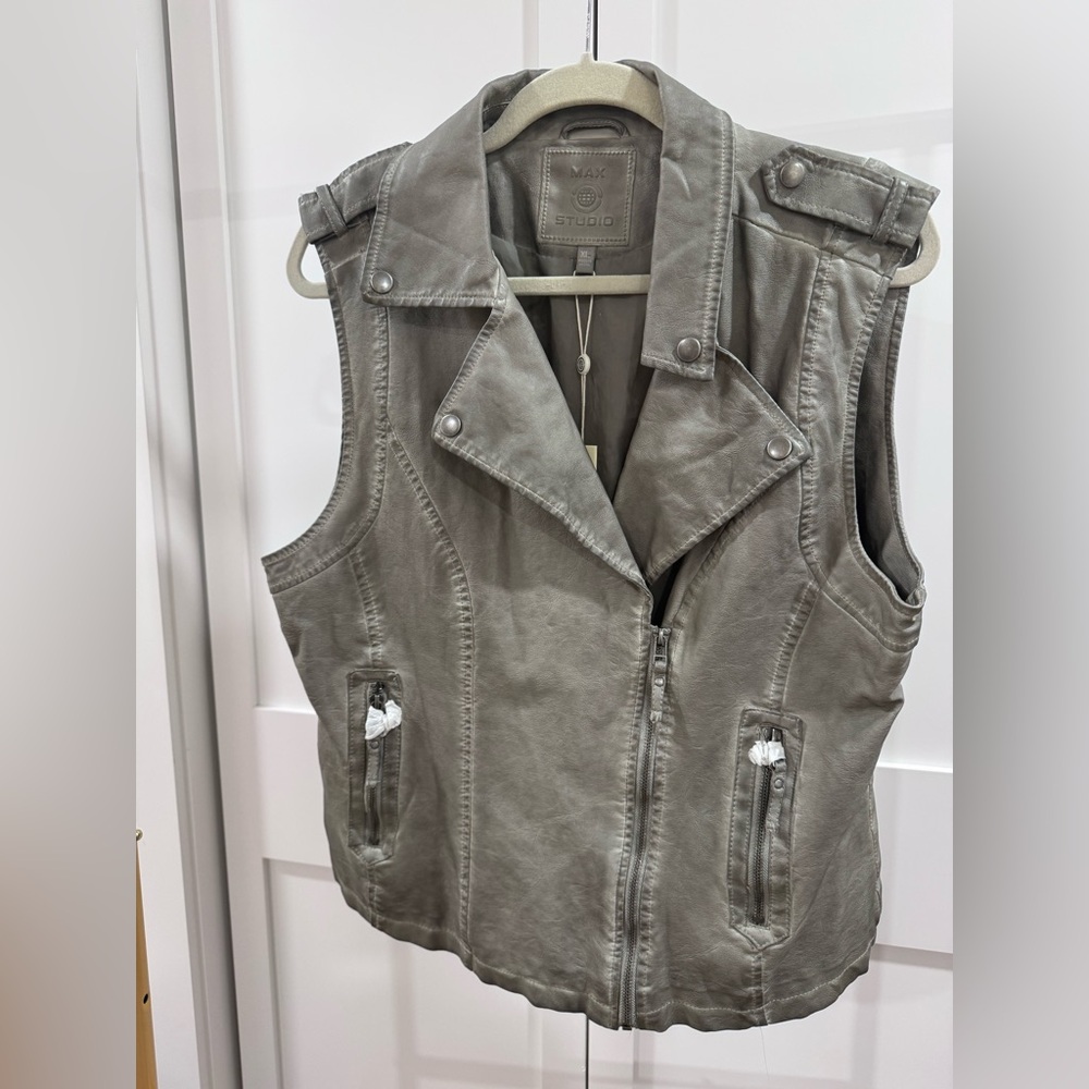 Max studio faux leather vest. Gray distressed look. NWT. Size xl